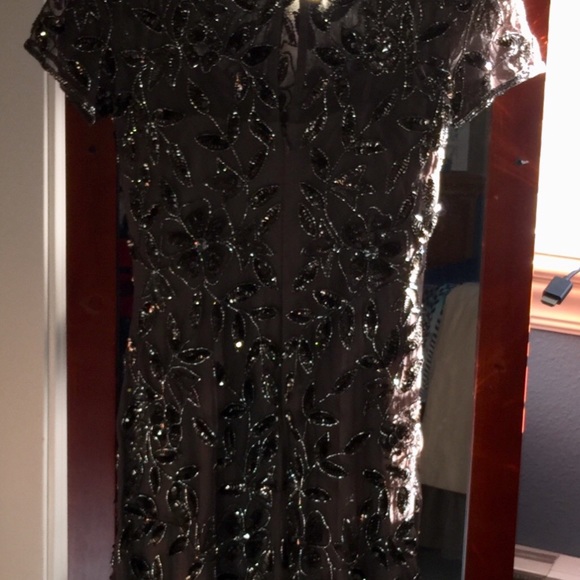 Adrianna Papell gown - Picture 5 of 8